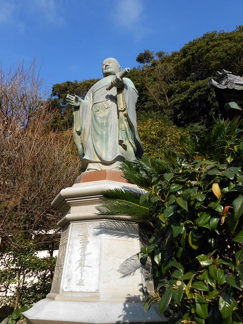 龍口寺・日蓮像